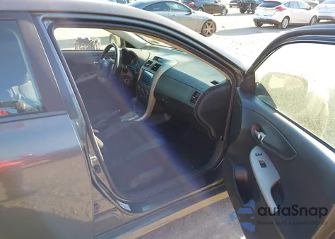 2012 Toyota Corolla S z USA, uszkodzony, nr VIN 2T1BU4EEXCC896133